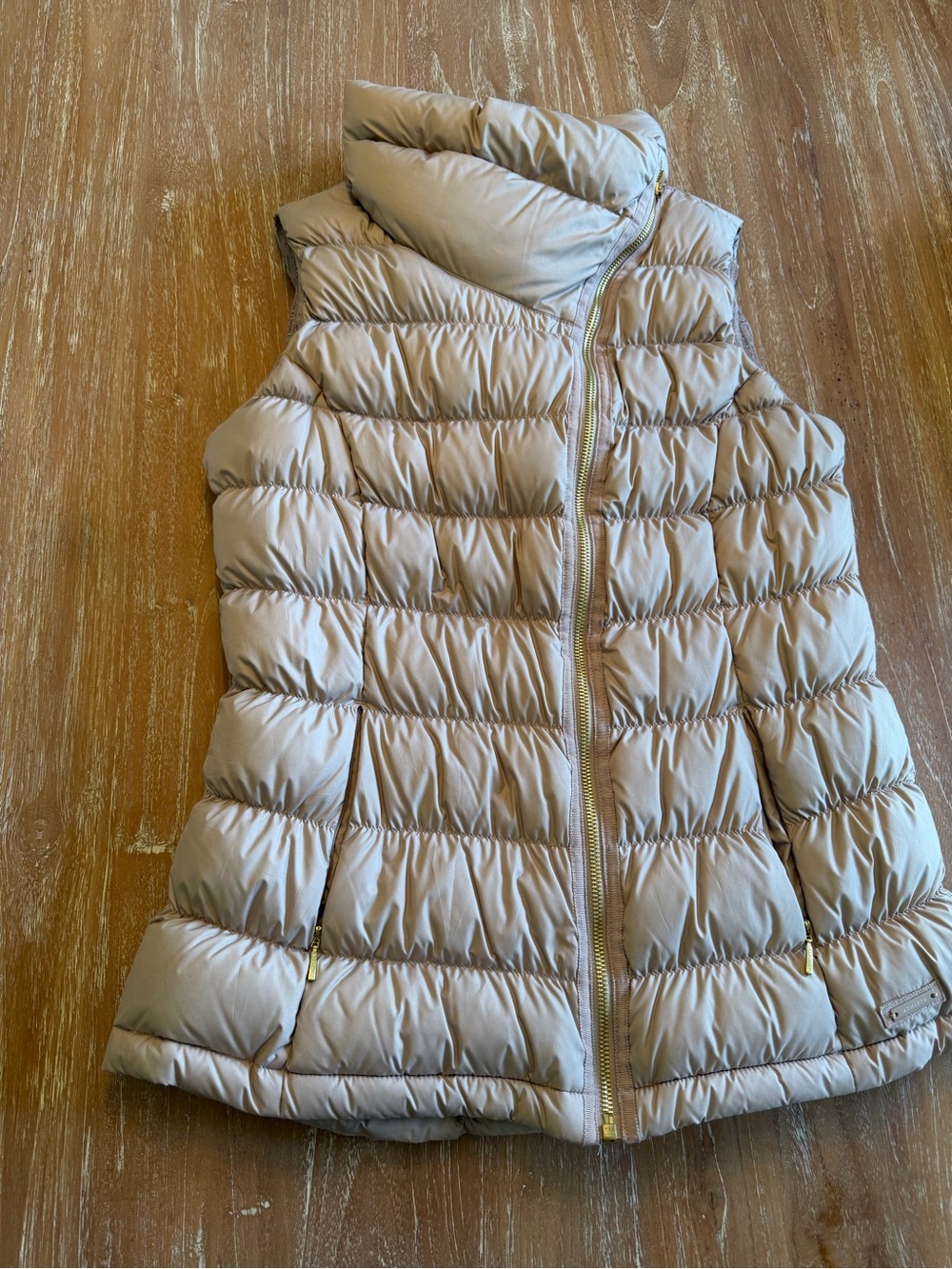 Athleta Satin-Look Quilted Vest in Dusty Rose